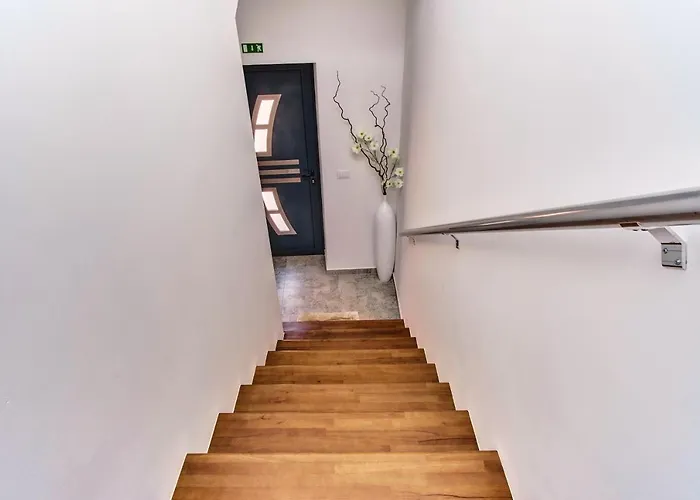 Skygarden House