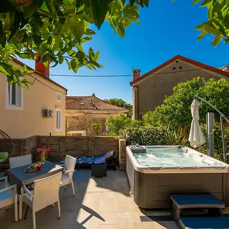 דירה Skygarden House