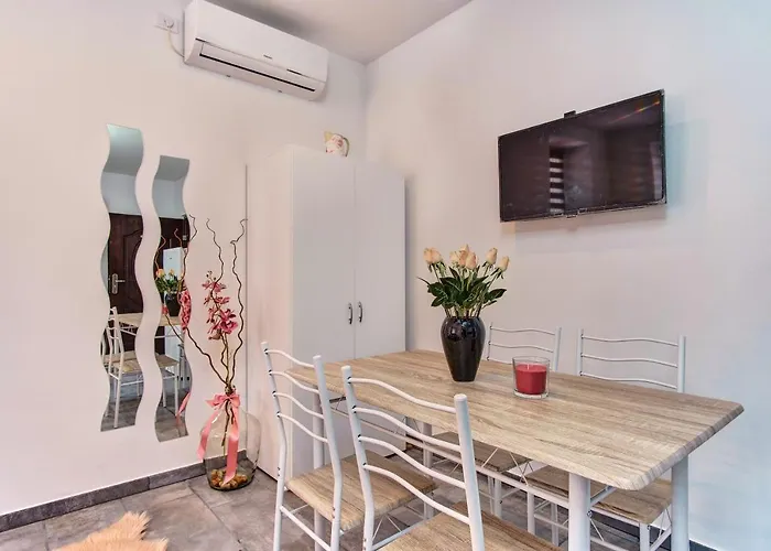 דירה Skygarden House